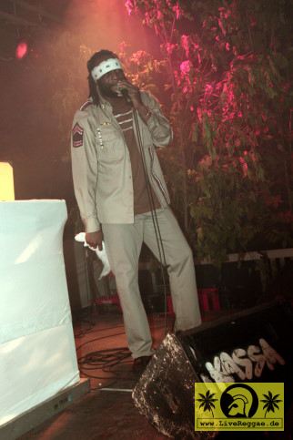 Eazy Wayne (Jam) with Palmbeats International - Downbeat Da Ruler - Kassablanca, Jena 28. Mai 2010 (2).JPG